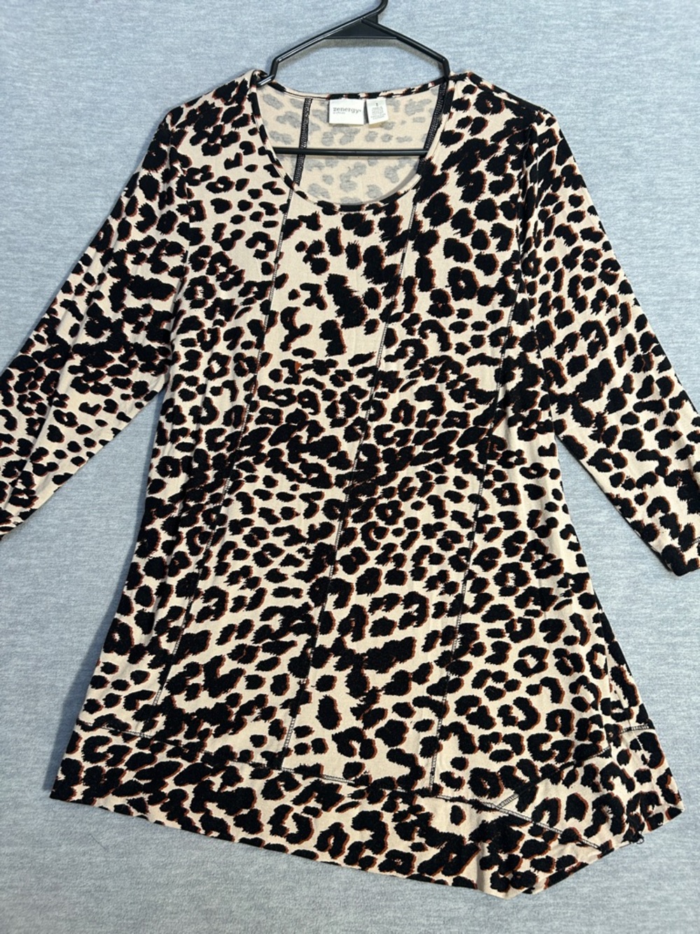 CHICO’S Animal Print Stretch Jersey Knit Unique Asymmetrical Hem Tunic